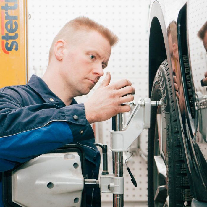 Erikssons –  Auton korjaus, hinaus ja kuljetus & metsä ja puutarha 17 Erikssons -  Auton korjaus, hinaus ja kuljetus & metsä ja puutarha 17