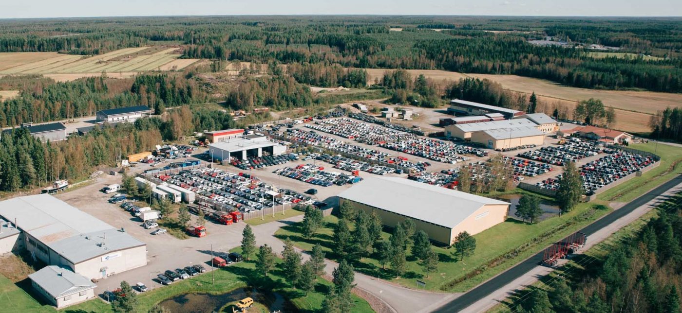Erikssons –  Auton korjaus, hinaus & kuljetus, metsä & puutarha Erikssons -  Auton korjaus, hinaus & kuljetus, metsä & puutarha