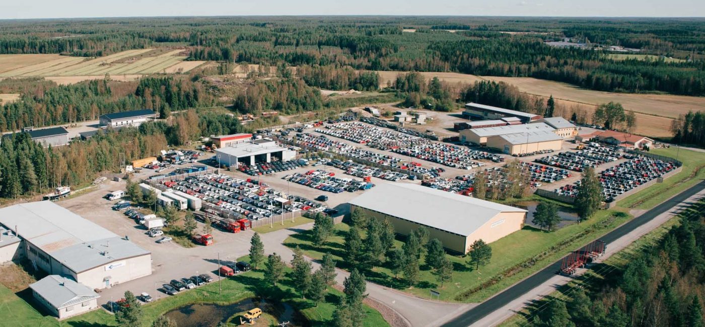 Erikssons –  Auton korjaus, hinaus & kuljetus, metsä & puutarha Erikssons -  Auton korjaus, hinaus & kuljetus, metsä & puutarha